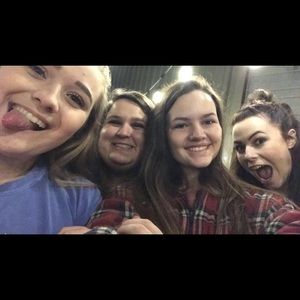 Meet your Posher, Regan